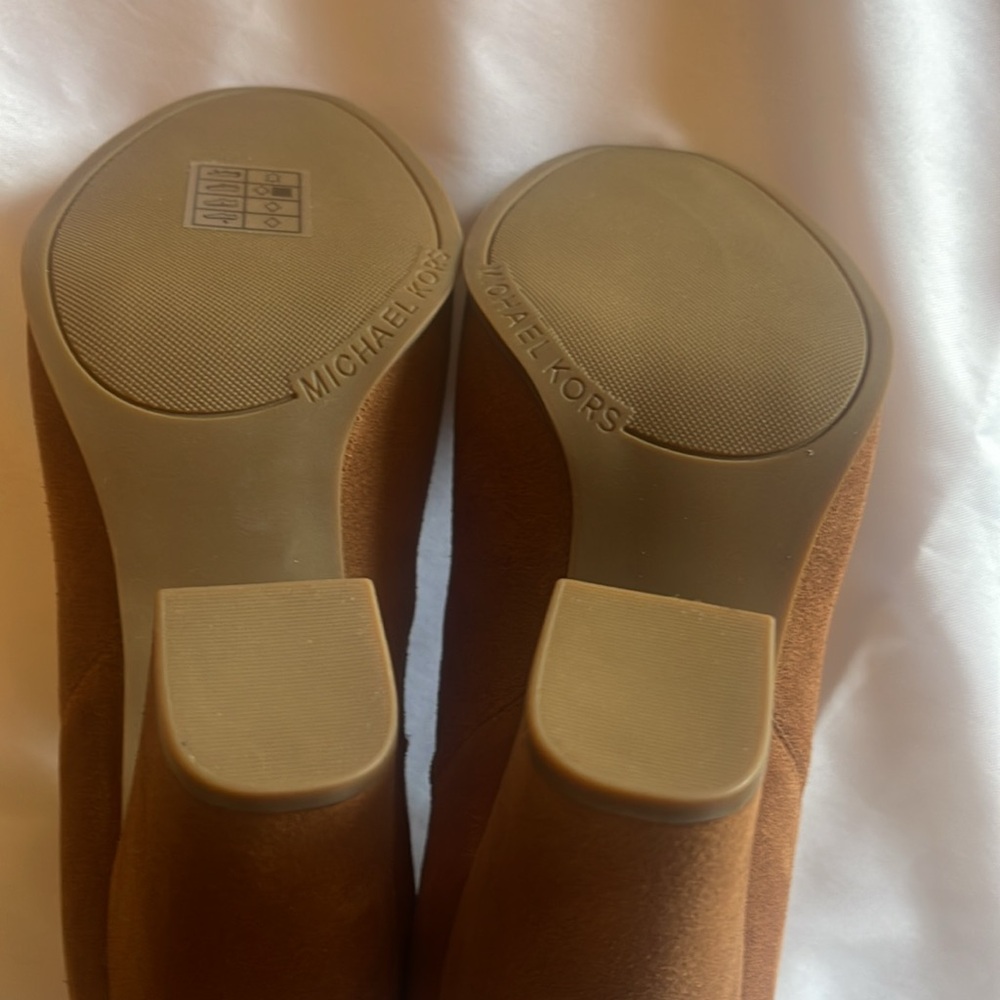 Michael Kors Womens
Suede Boots Sz US 8.5 - Picture 12 of 13